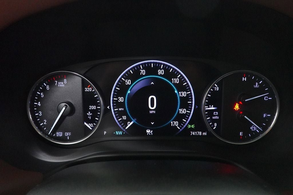 Used 2018 Buick Enclave Avenir w/ Avenir Technology Package AWD/4WD image 18