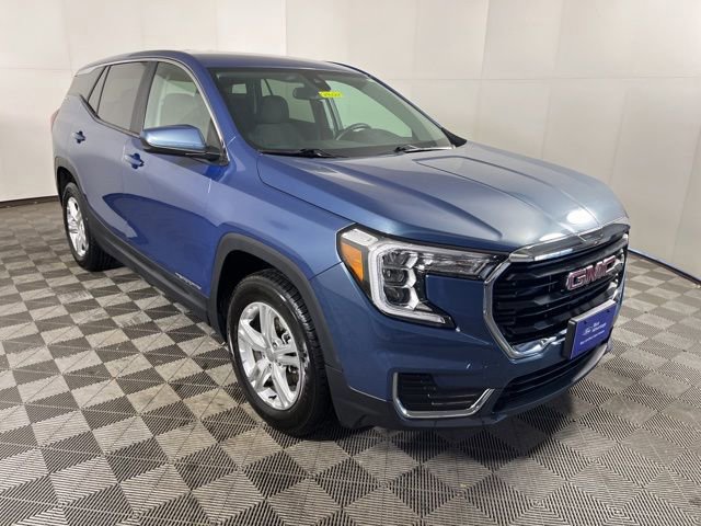 Used 2024 GMC Terrain SLE AWD/4WD image 6