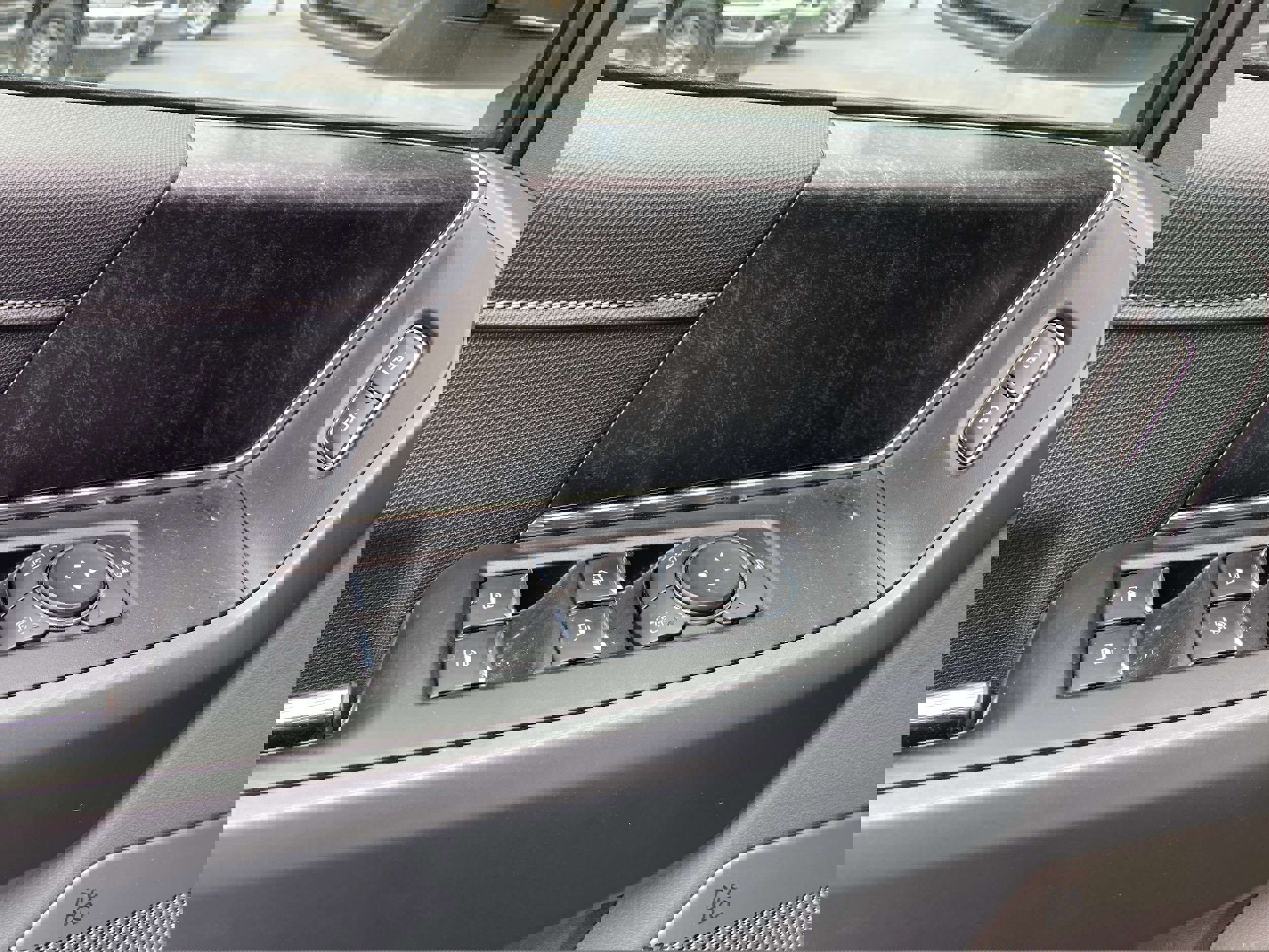 Certified 2022 Ford F150 XLT w/ Equipment Group 302A High image 28