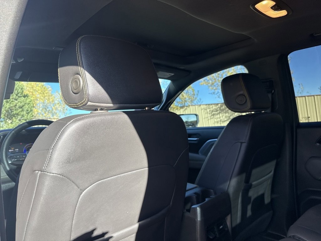 Used 2023 Chevrolet Colorado ZR2 w/ ZR2 Convenience Package III image 19