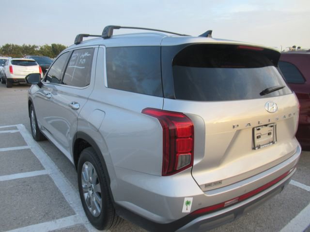 Used 2025 Hyundai Palisade SEL FWD image 4