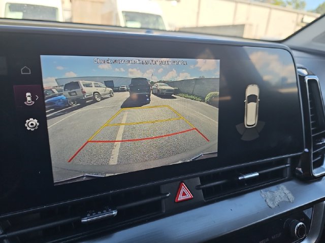 Used 2024 Kia Sportage EX FWD image 28