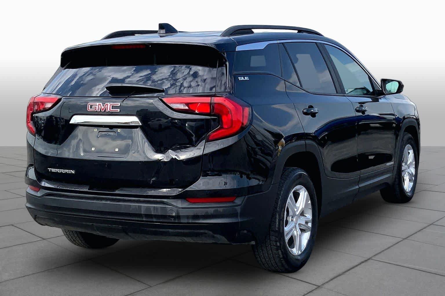 Used 2021 GMC Terrain SLE w/ Driver Convenience Package FWD image 13