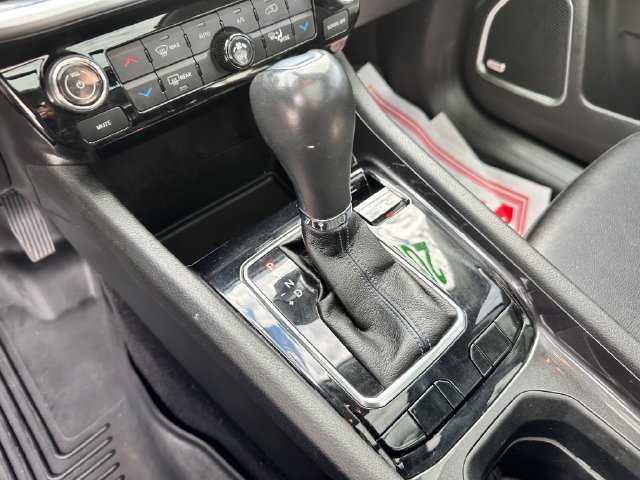 Used 2022 Jeep Compass Latitude w/ Sun and Sound Group FWD image 18