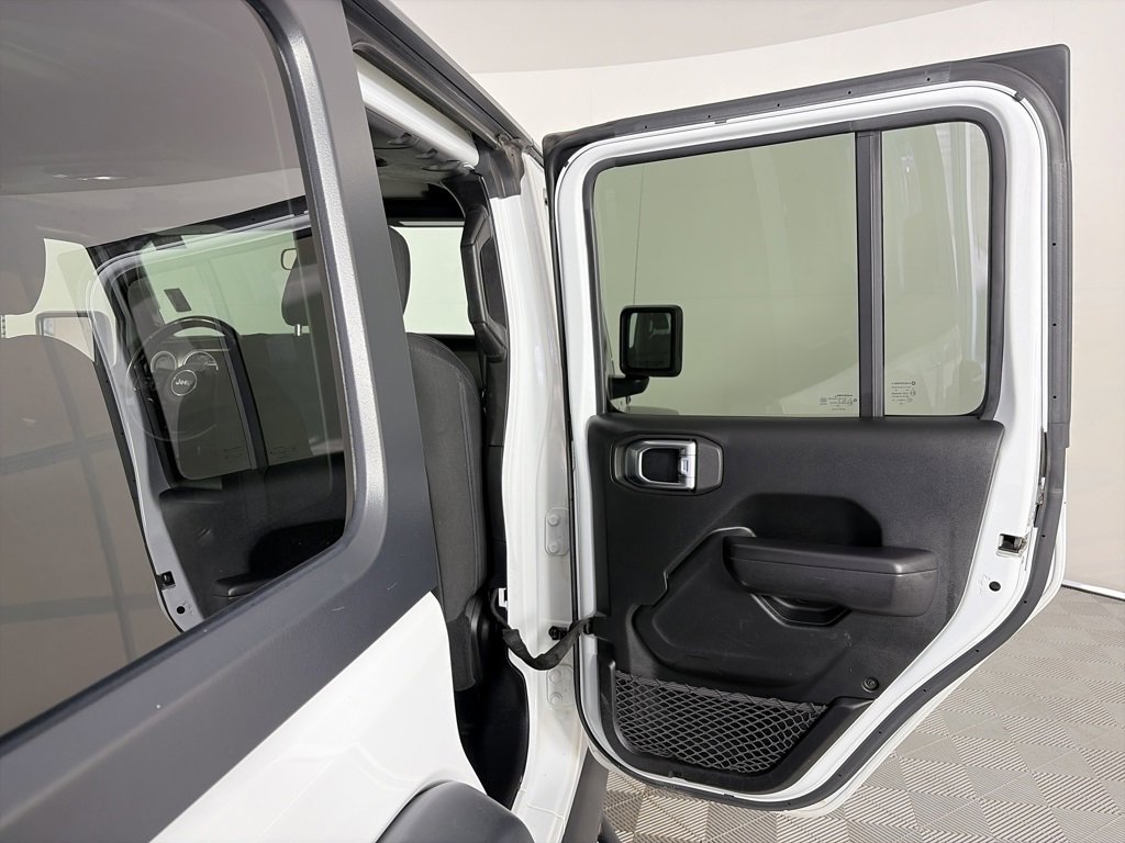 Used 2018 Jeep Wrangler Unlimited Sport S image 29