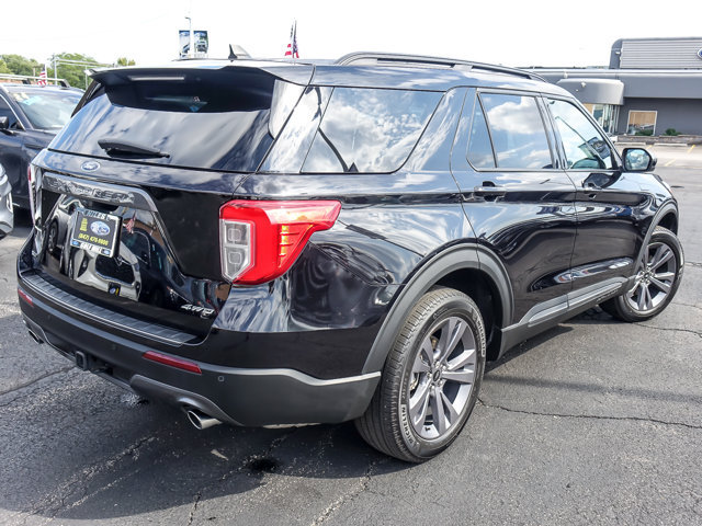 Certified 2023 Ford Explorer XLT w/ Equipment Group 202A AWD/4WD image 8