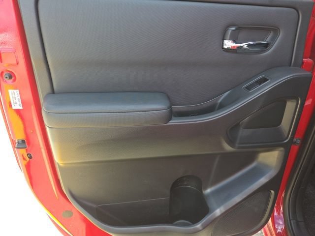 Used 2022 Nissan Frontier SV RWD image 26