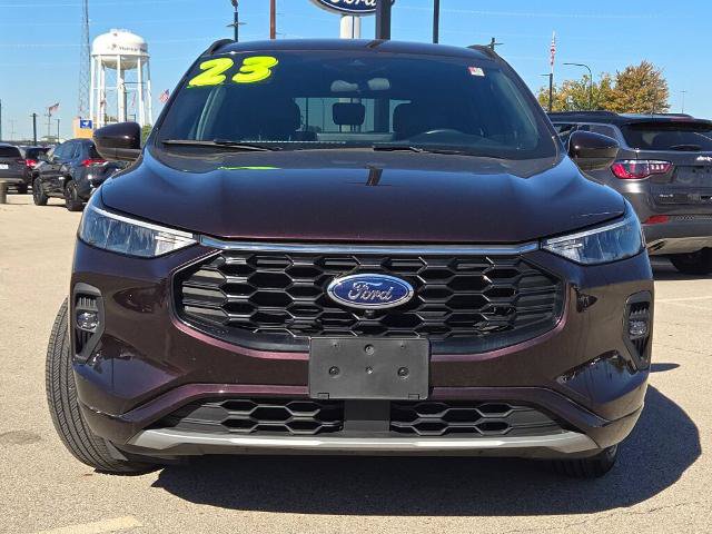 Certified 2023 Ford Escape ST-Line Select w/ Tech Pack #2 AWD/4WD image 2