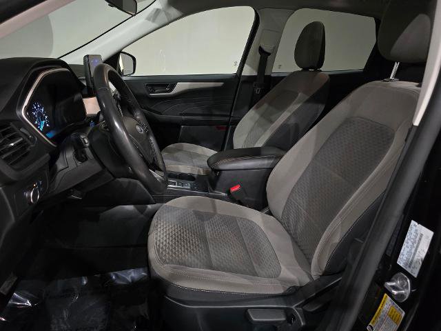 Certified 2022 Ford Escape SE w/ Cold Weather Package image 18