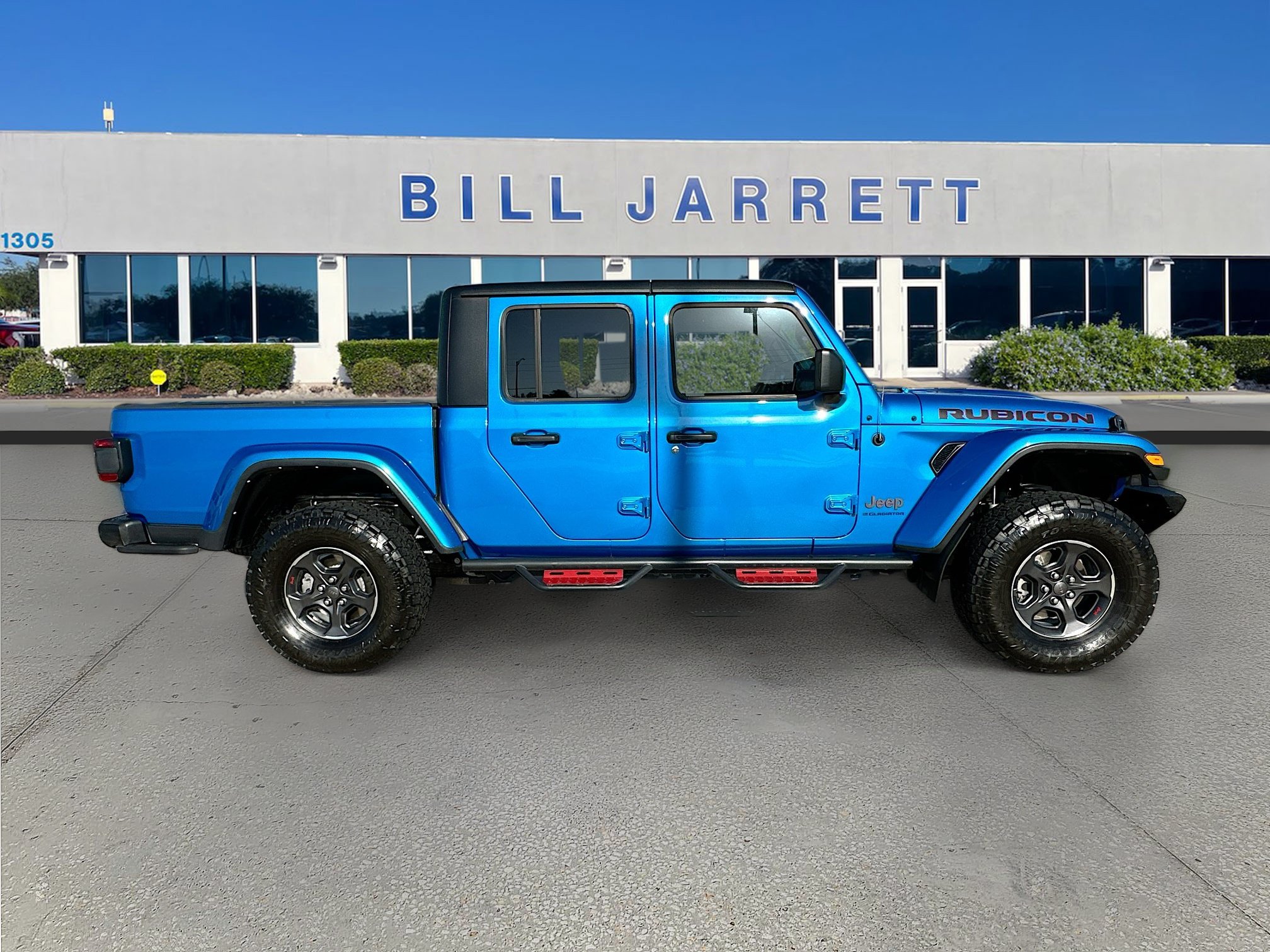 Used 2023 Jeep Gladiator Rubicon w/ LED Lighting Group AWD/4WD image 8