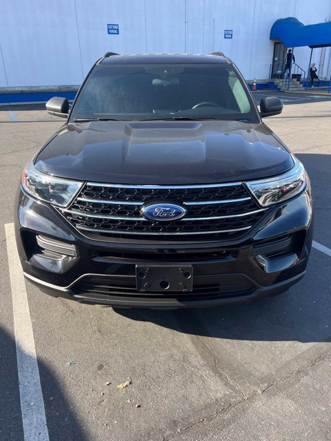 Certified 2020 Ford Explorer XLT w/ Comfort Package AWD/4WD image 3