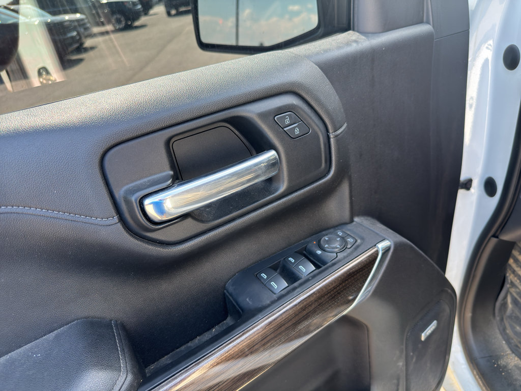 Used 2022 Chevrolet Silverado 1500 LT Trail Boss w/ LT Trail Boss Premium Package AWD/4WD image 10