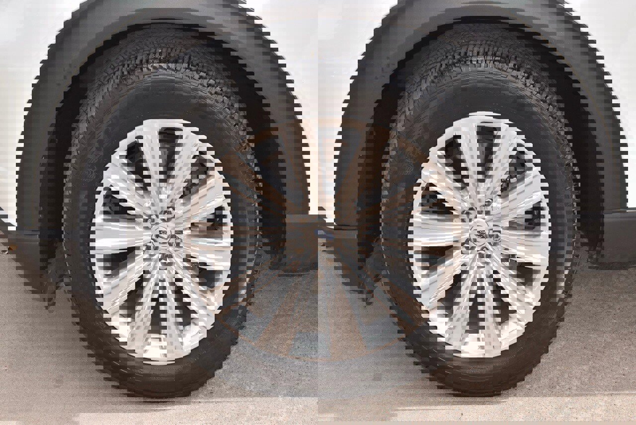 Certified 2023 Ford Explorer Limited w/ Limited Technology Package image 41