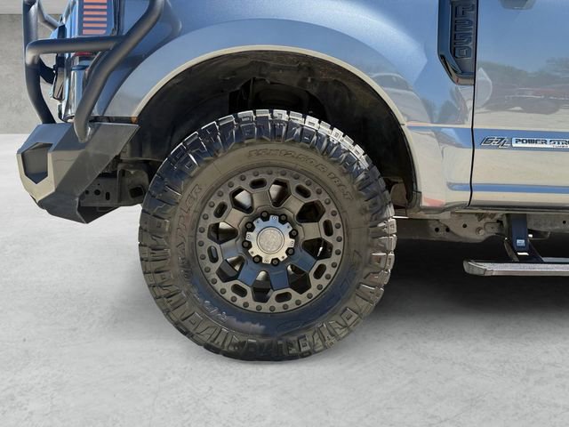 Certified 2022 Ford F250 Lariat w/ Black Appearance Package image 23