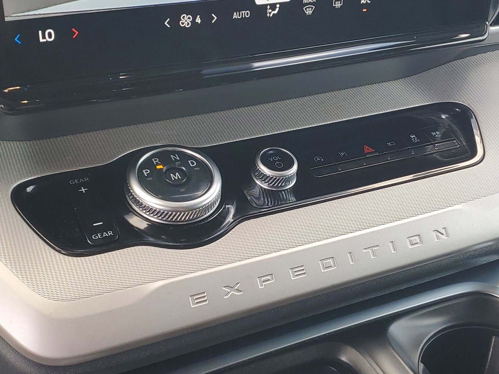 Certified 2025 Ford Expedition Max Active RWD image 29