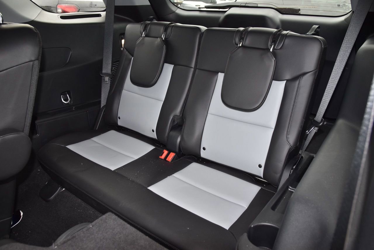 Certified 2023 Ford Explorer XLT w/ Equipment Group 202A RWD image 12