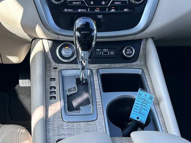 Used 2019 Nissan Murano SL w/ SL Technology Package FWD image 16
