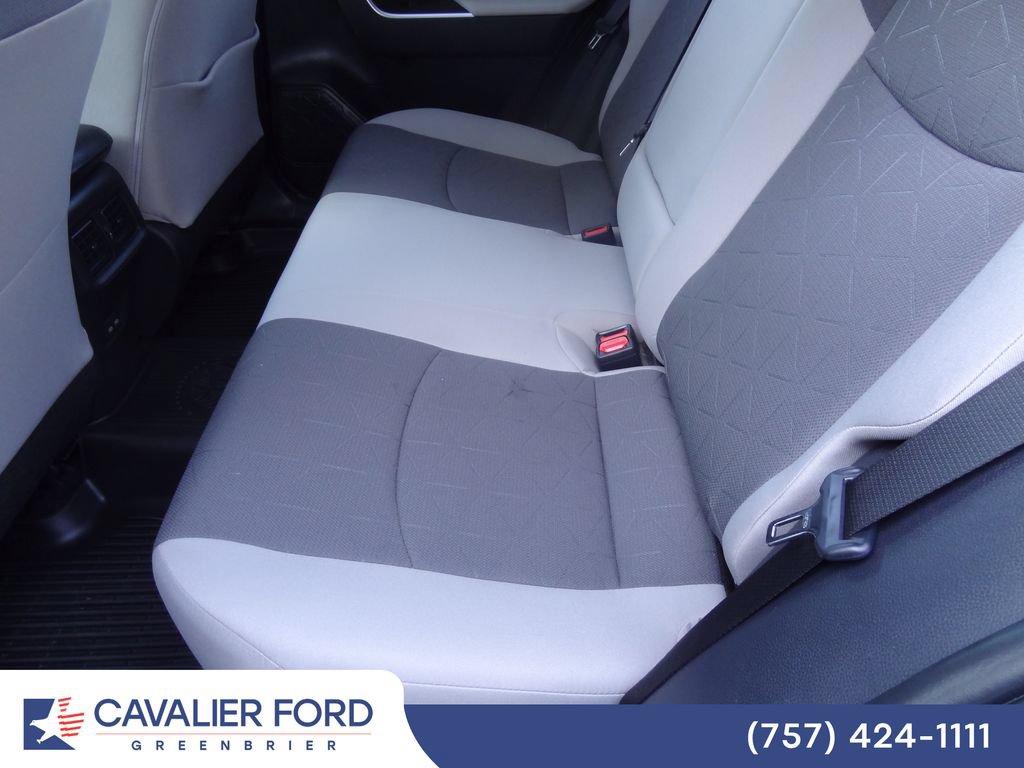 Used 2025 Toyota RAV4 XLE w/ Convenience Package AWD/4WD image 8