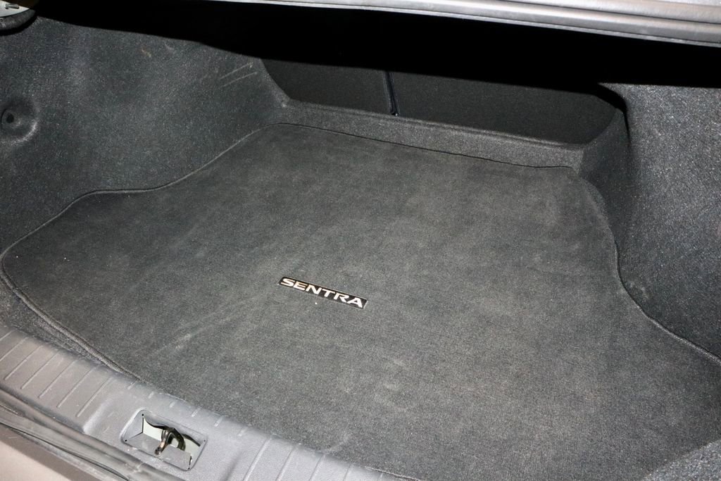 Used 2024 Nissan Sentra SV image 12