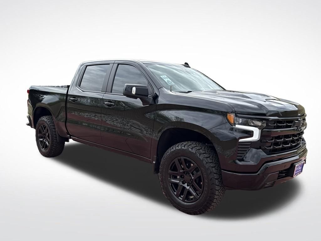 Used 2025 Chevrolet Silverado 1500 LT Trail Boss w/ LT Trail Boss Premium Package AWD/4WD image 1