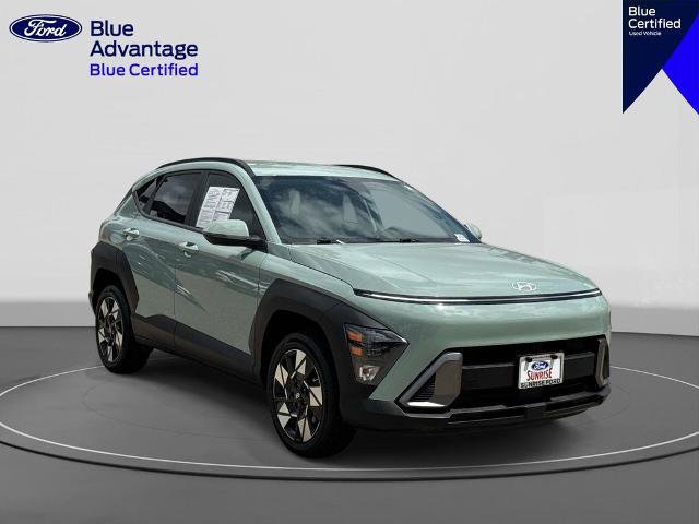 Used 2024 Hyundai Kona SEL AWD/4WD image 4