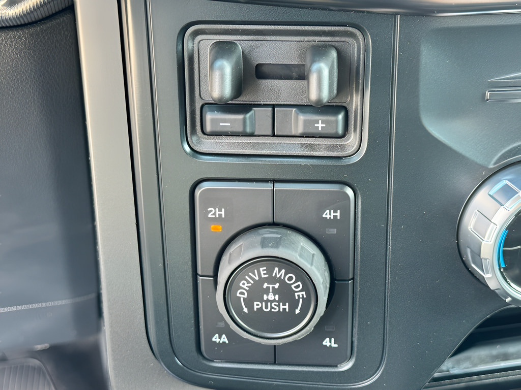 Certified 2025 Ford F150 Lariat w/ Equipment Group 501A Mid AWD/4WD image 28