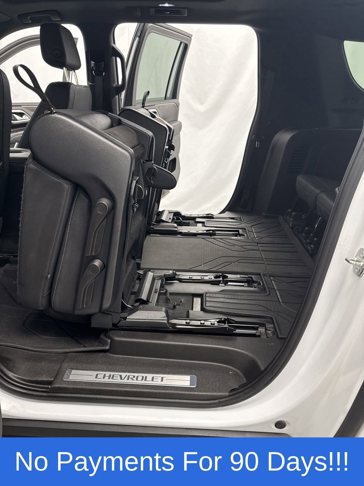 Used 2023 Chevrolet Suburban Z71 w/ Luxury Package image 47