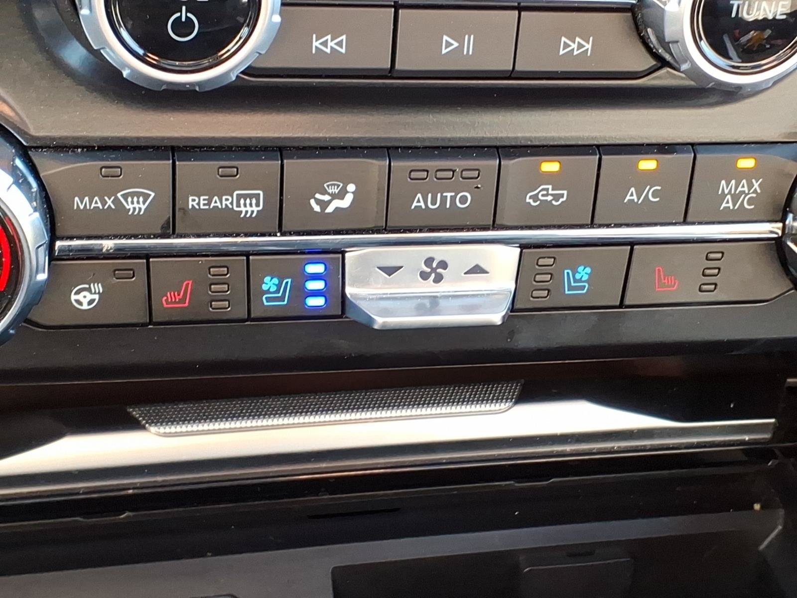 Certified 2026 Ford F250 Platinum AWD/4WD image 18