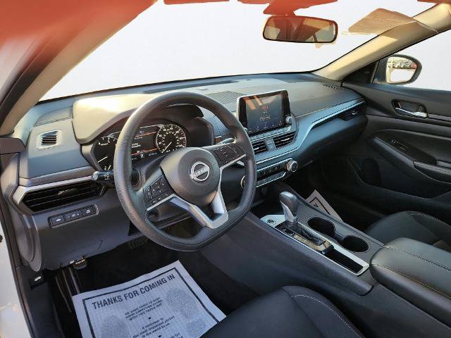 Used 2025 Nissan Altima 2.5 SV FWD image 9