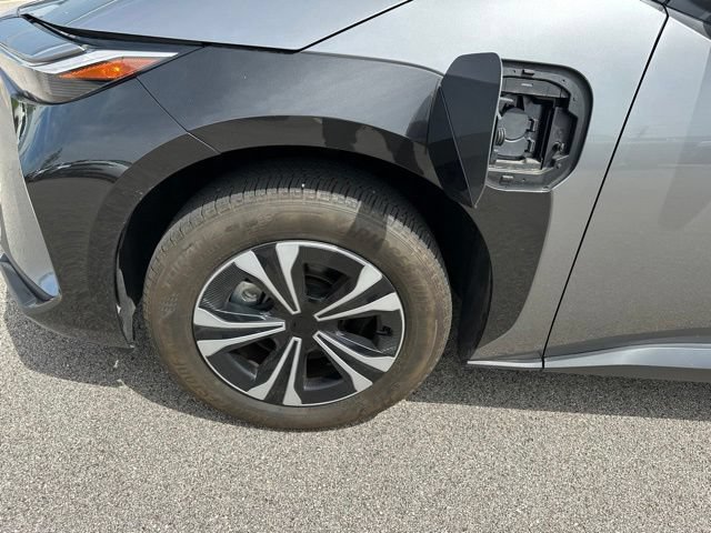 Used 2024 Toyota bZ4X AWD w/ Weather Package image 8