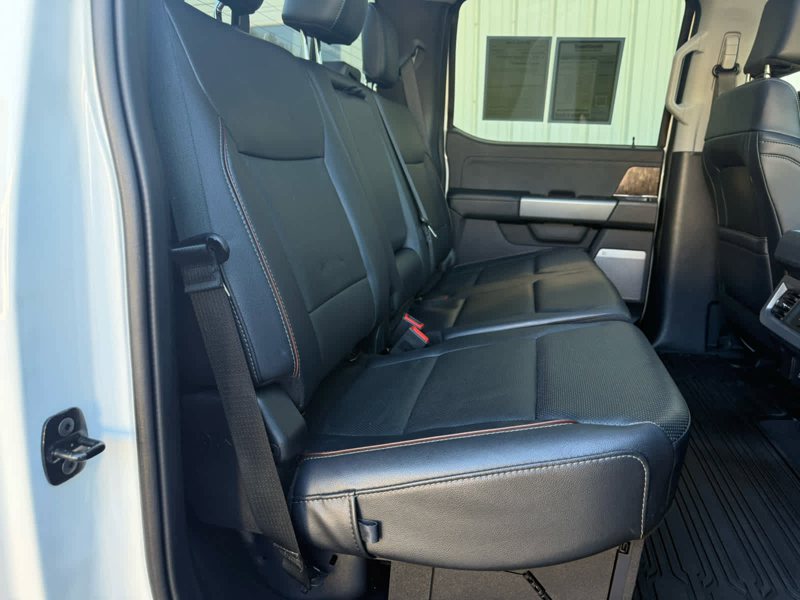 Certified 2024 Ford F250 Lariat w/ Lariat Ultimate Package AWD/4WD image 6