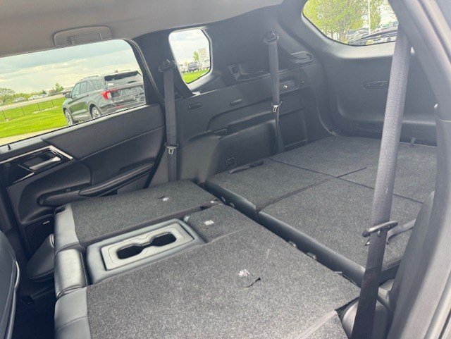 Used 2025 Mitsubishi Outlander SE AWD/4WD image 25