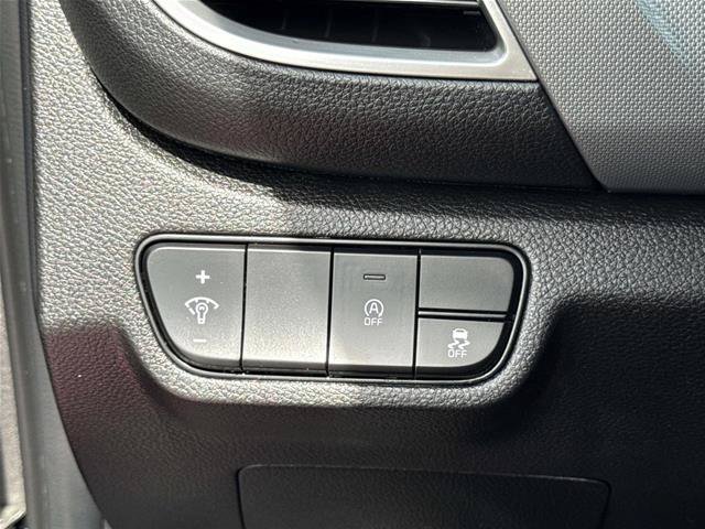 Used 2024 Kia Seltos LX AWD/4WD image 16