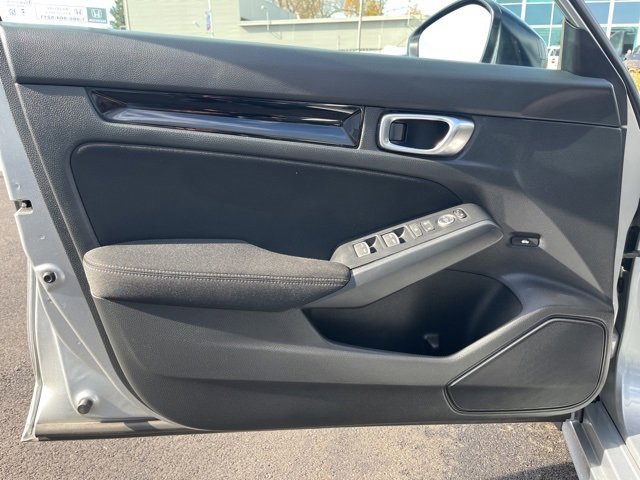 Used 2025 Honda Civic Sport image 16