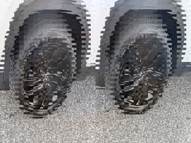 Used 2022 Volkswagen Atlas Cross Sport SE image 11