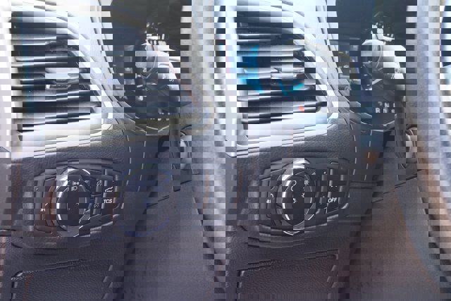 Certified 2024 Ford Edge SEL w/ Convenience Package image 20