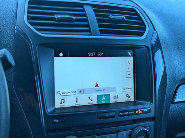 Certified 2018 Ford Explorer XLT w/ Equipment Group 202A AWD/4WD image 21