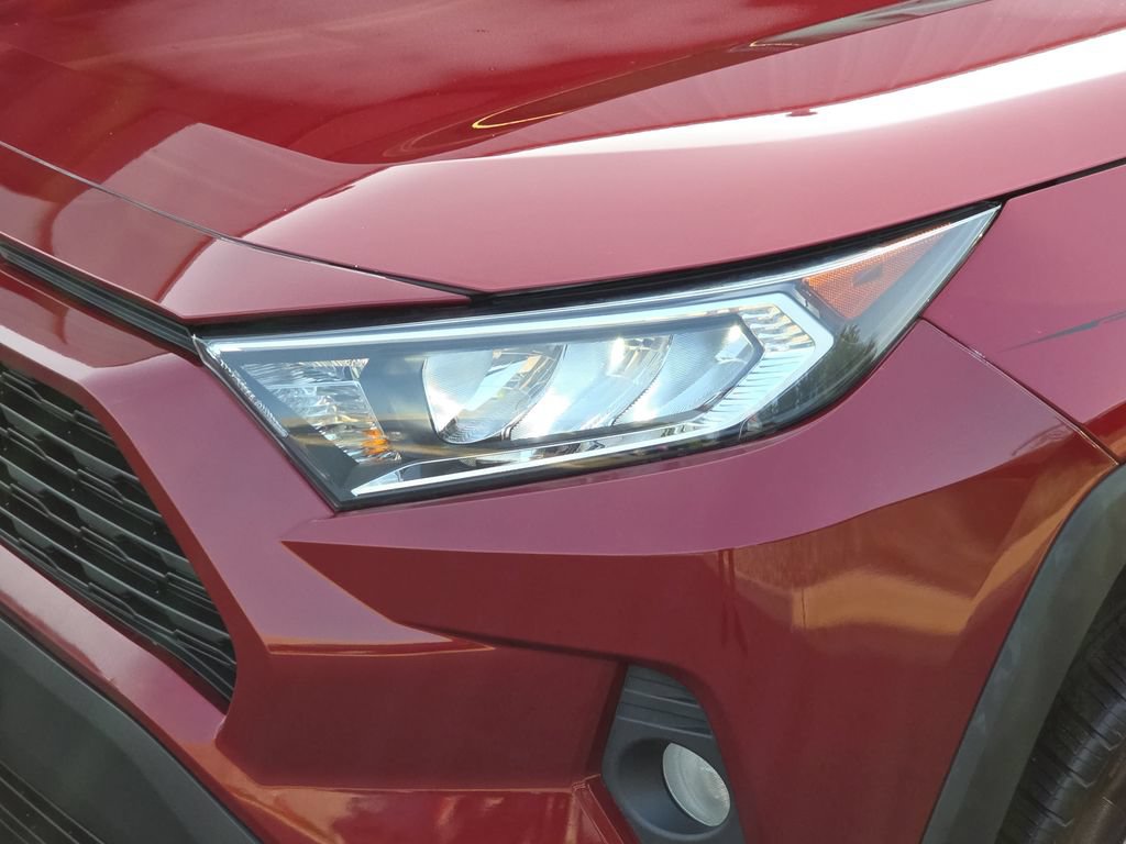 Used 2021 Toyota RAV4 XLE Premium AWD/4WD image 29