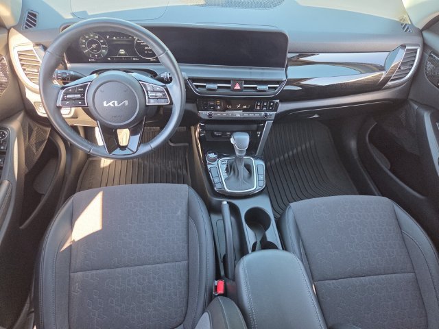 Used 2024 Kia Seltos S FWD image 18