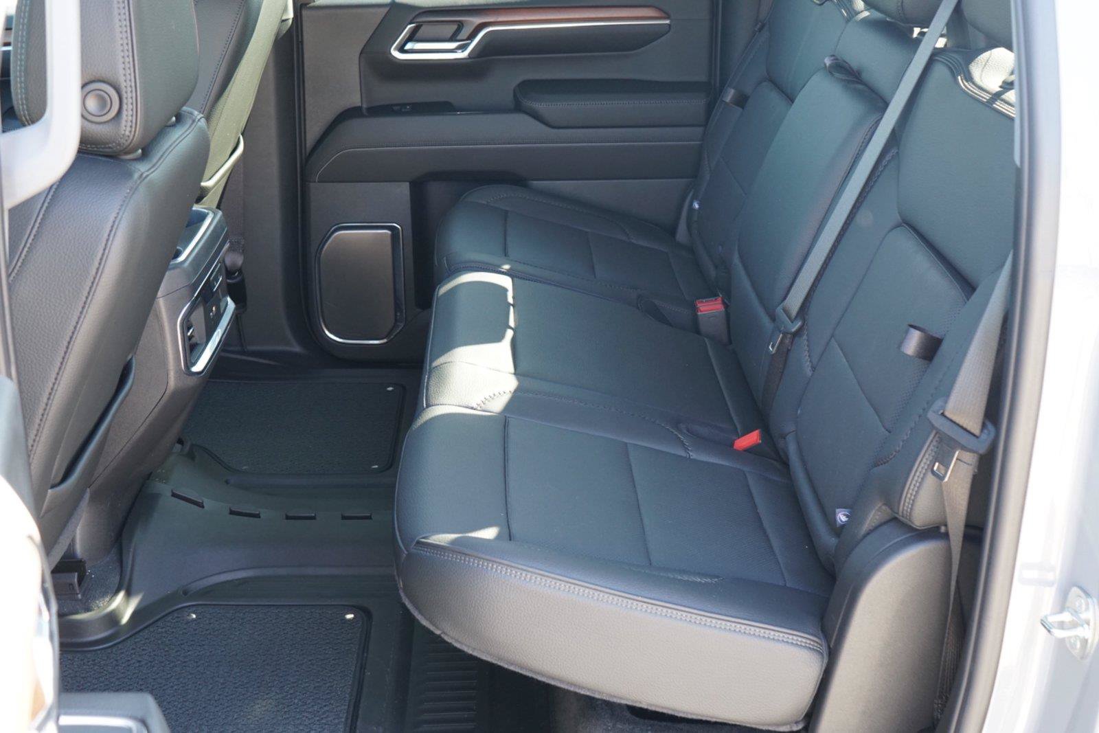 Used 2024 GMC Sierra 1500 Denali w/ Technology Package AWD/4WD image 23