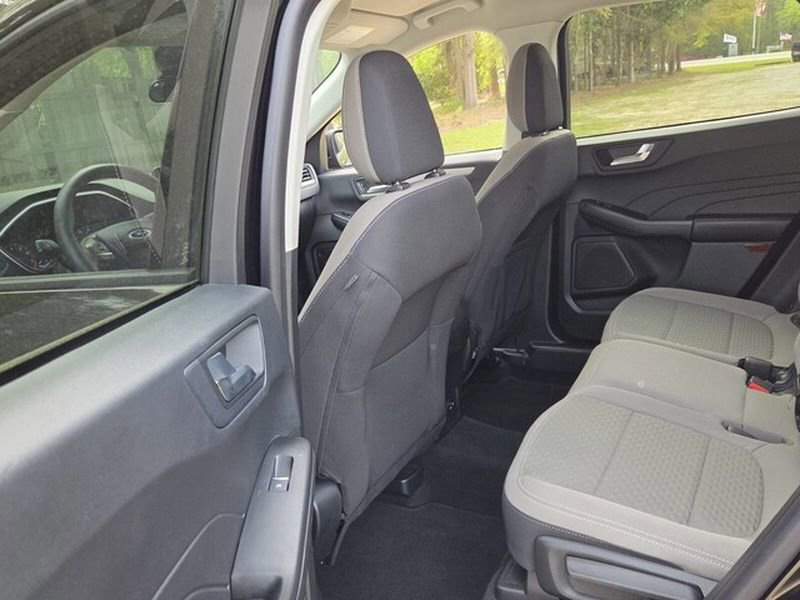 Certified 2021 Ford Escape SE w/ SE Sport Appearance Package image 12