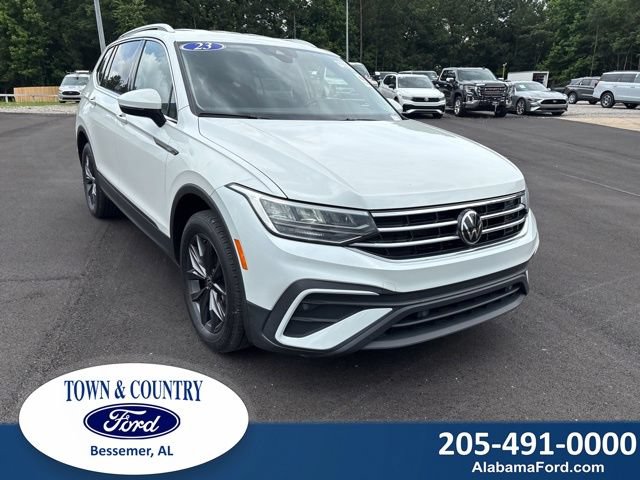 Used 2023 Volkswagen Tiguan SE