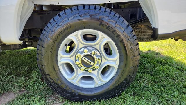 Certified 2025 Ford F250 XLT AWD/4WD image 9