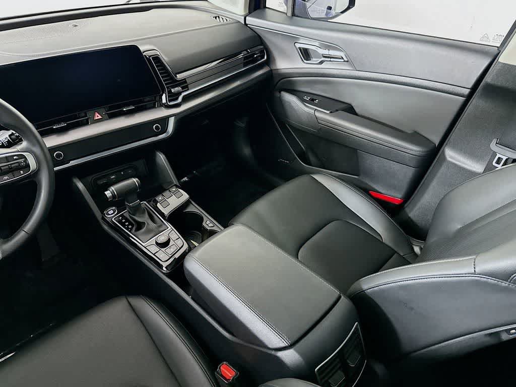 Used 2025 Kia Sportage SX FWD image 11