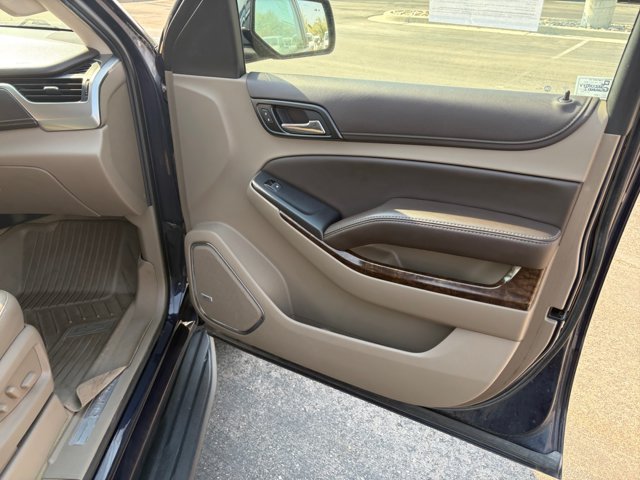 Used 2017 Chevrolet Suburban LT AWD/4WD image 15
