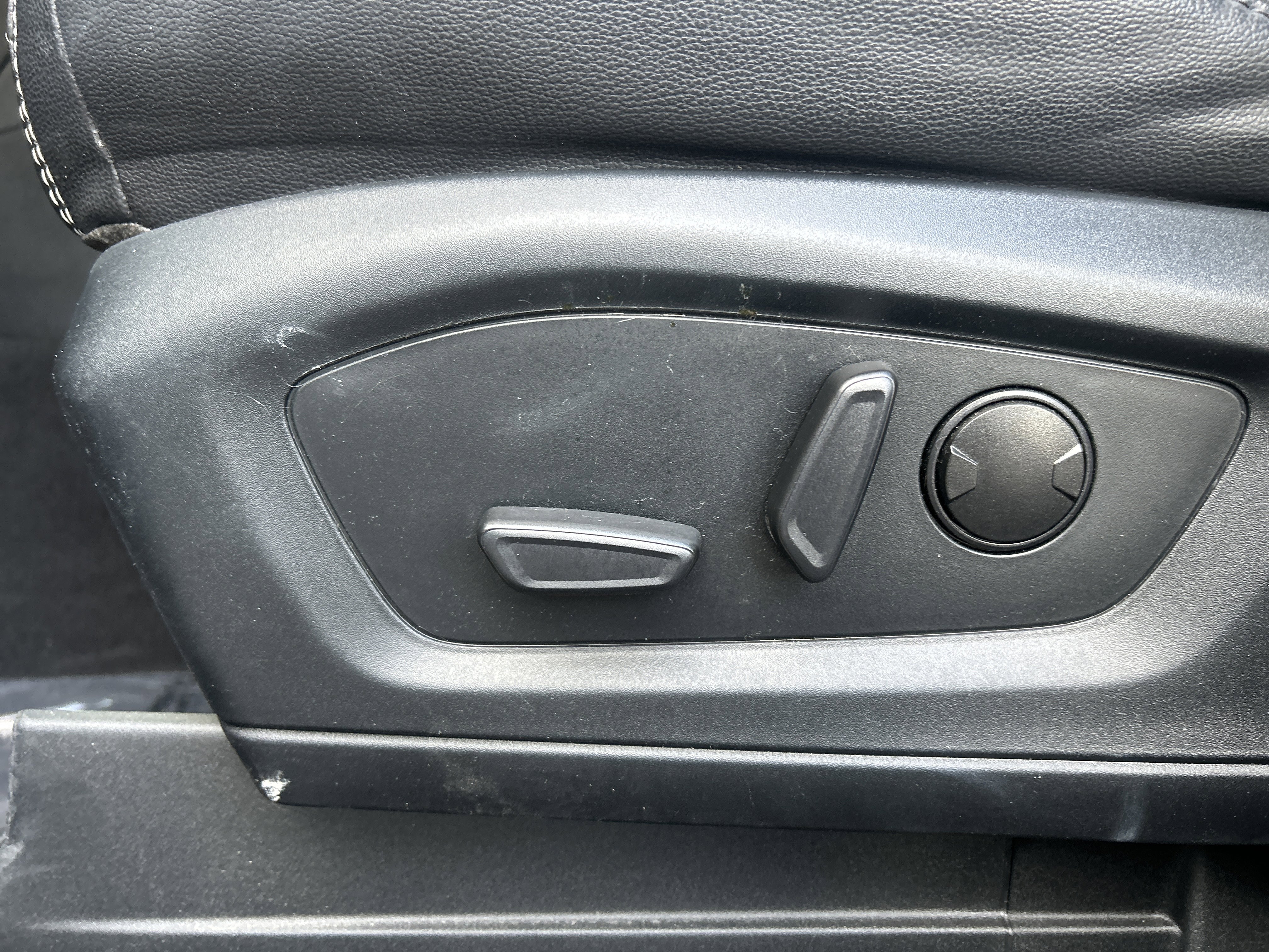 Certified 2023 Ford Explorer ST w/ Equipment Group 401A image 14