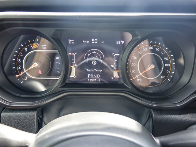 Used 2024 Jeep Wrangler Unlimited Sahara w/ Technology Group AWD/4WD image 18