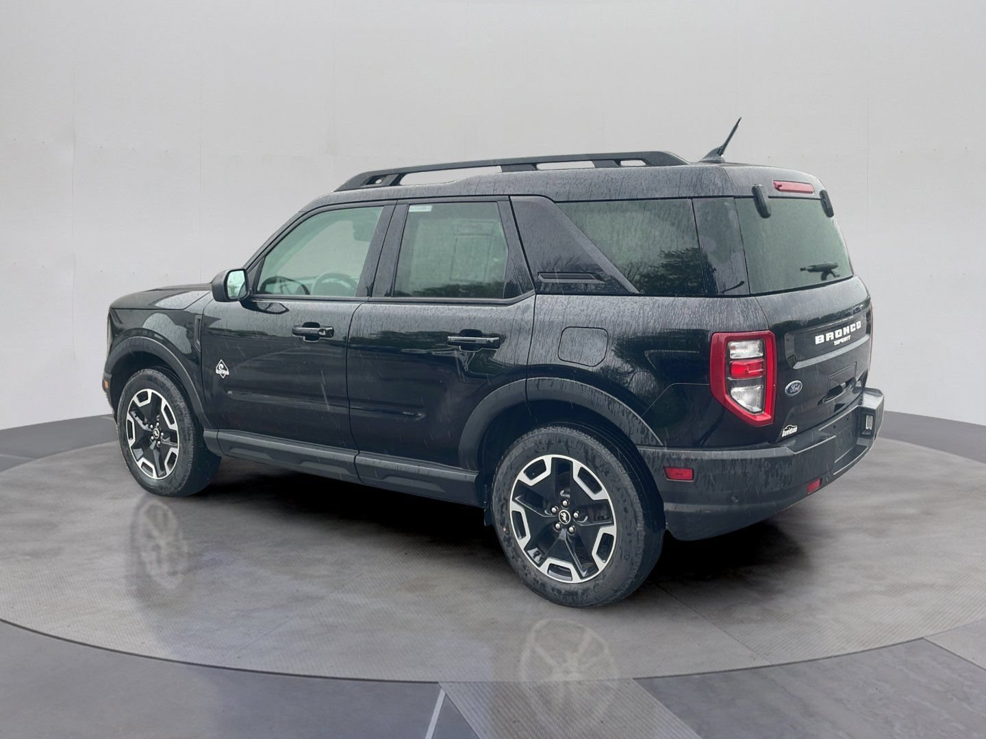 Certified 2023 Ford Bronco Sport Outer Banks w/ Tech Package AWD/4WD image 3