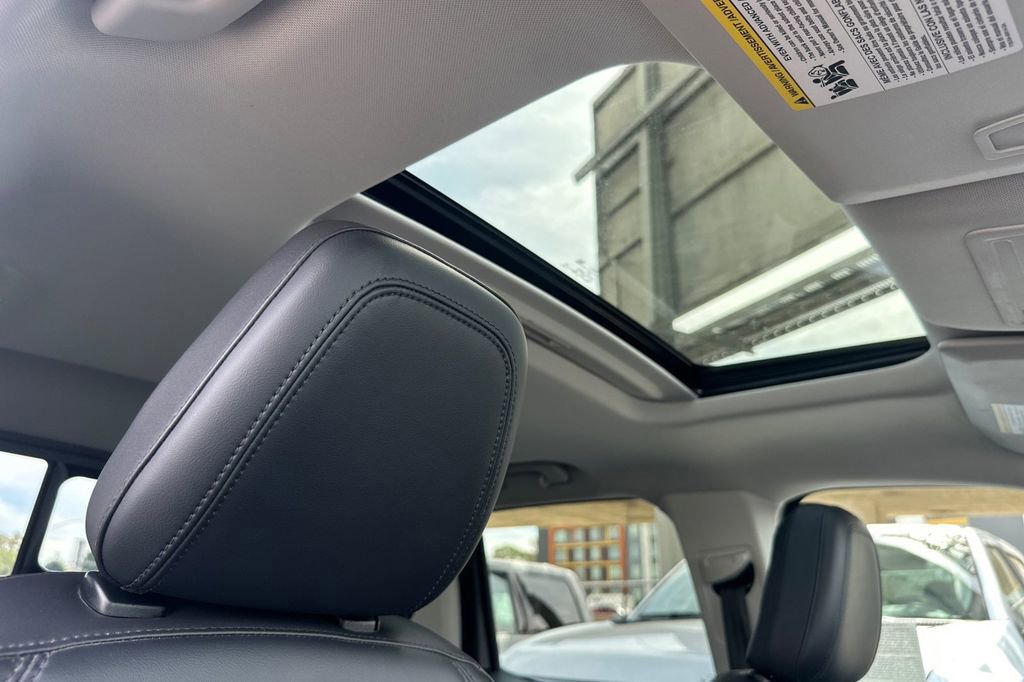 Certified 2023 Ford Maverick Lariat w/ Lariat Luxury Package image 18