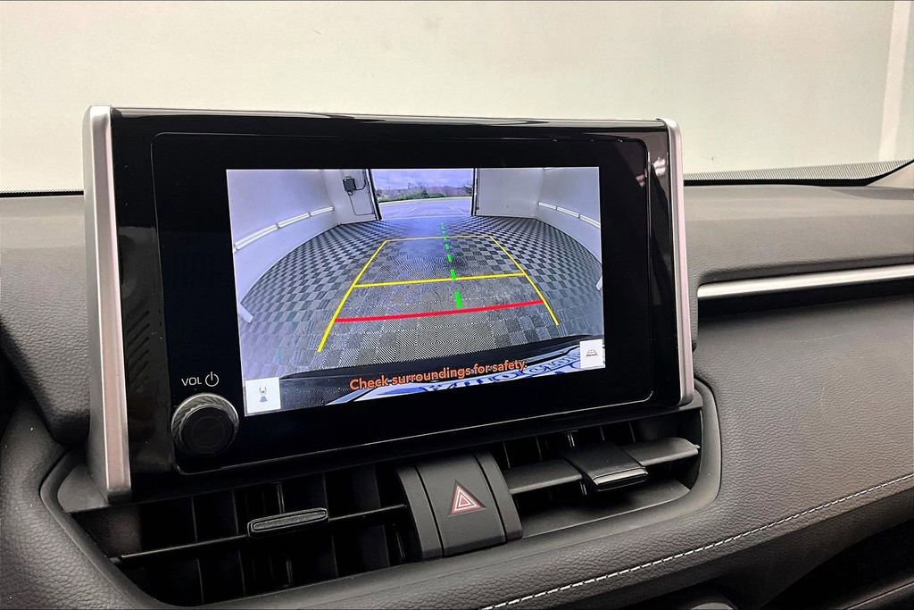 Used 2024 Toyota RAV4 LE image 21